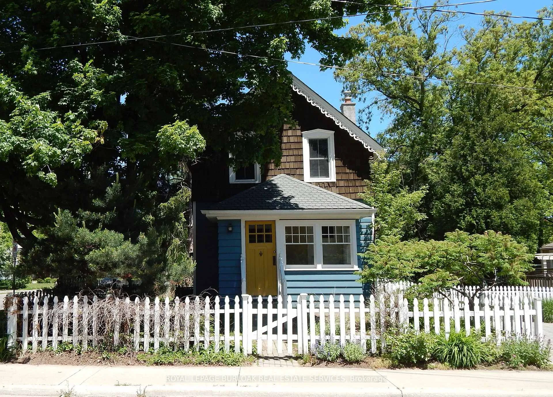 Front of 455 Nelson Avenue