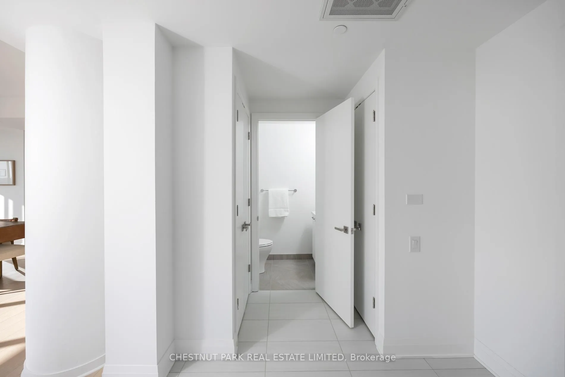 Photo 3 of Unit 1702, 33 Frederick Todd Way, Toronto, Thorncliffe Park — HOMEH