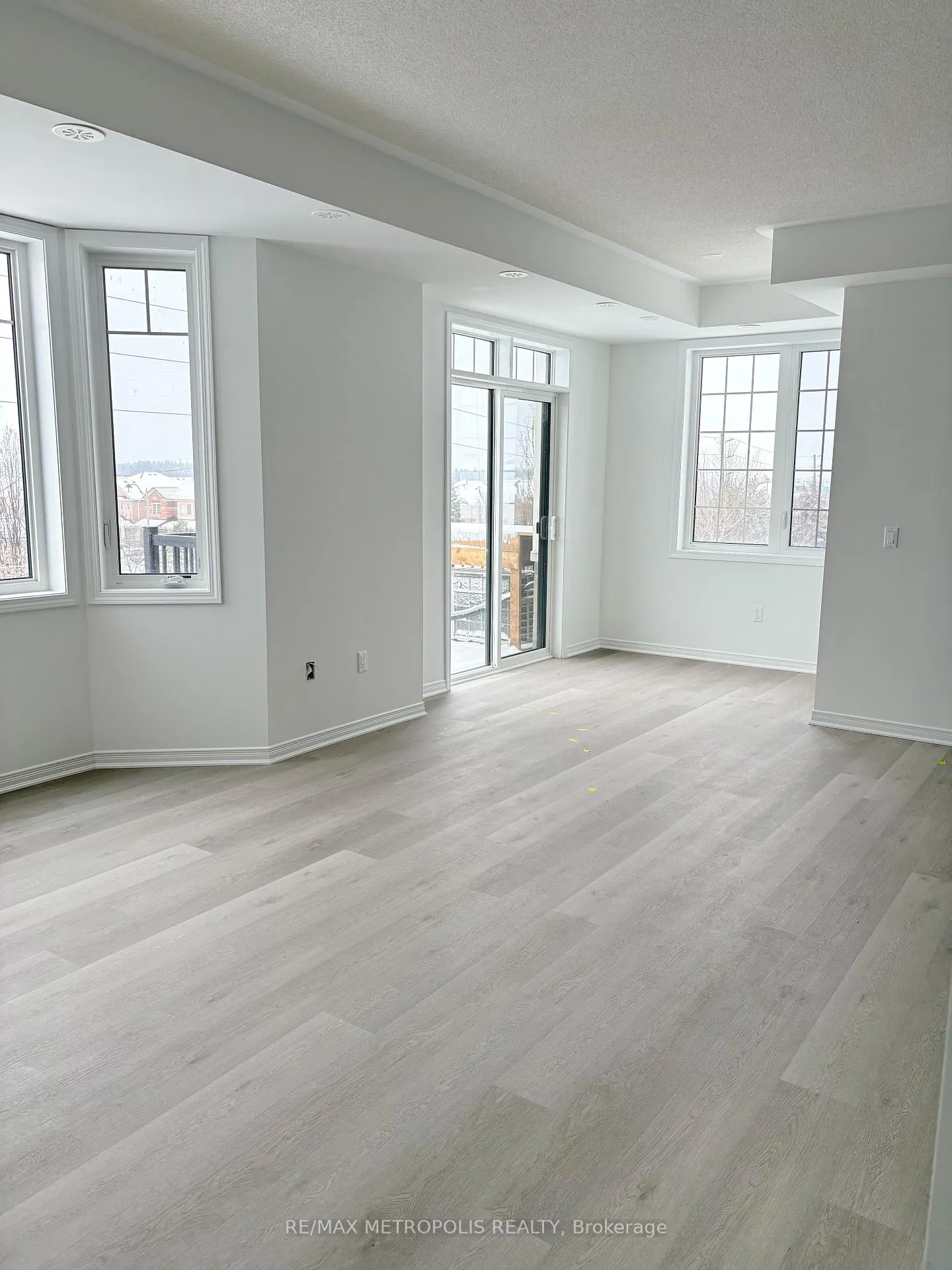Front of Unit 3, 4320 Ebenezer Rd