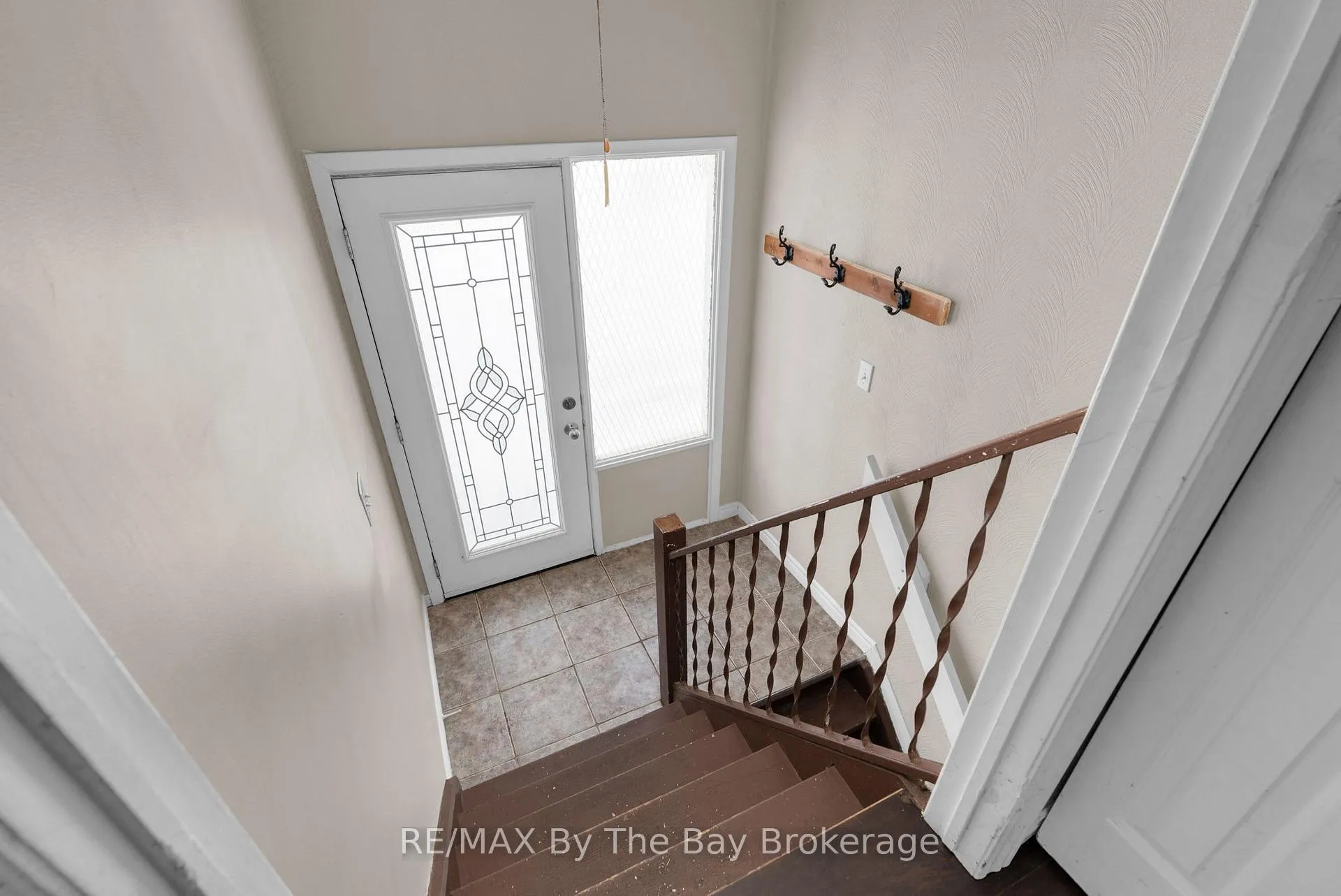 Photo 6 of 1781 Klondike Park Road, Wasaga Beach — HOMEH