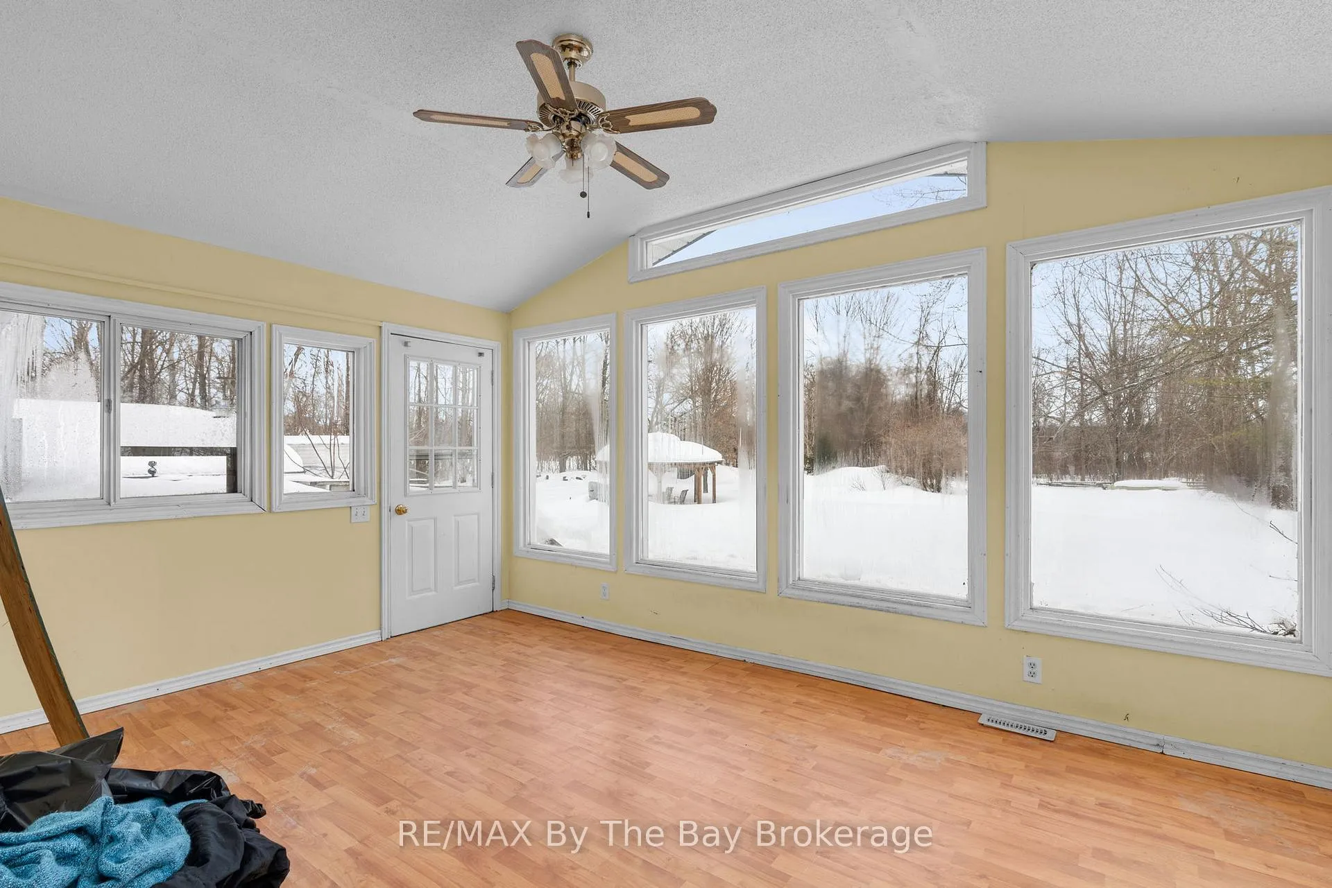 Photo 12 of 1781 Klondike Park Road, Wasaga Beach — HOMEH