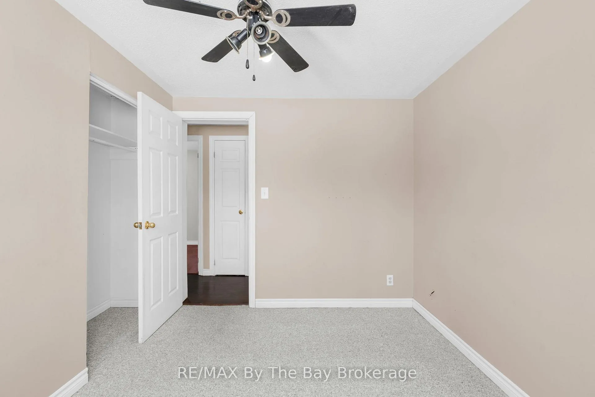 Photo 15 of 1781 Klondike Park Road, Wasaga Beach — HOMEH