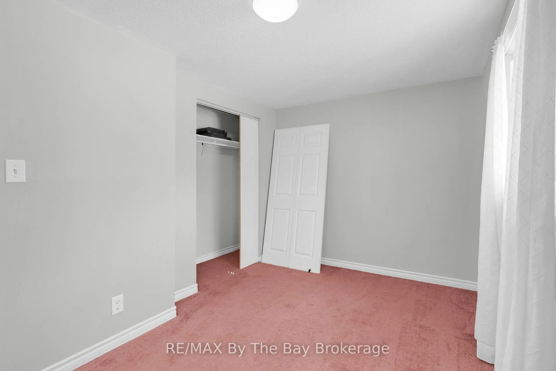 Photo 16 of 1781 Klondike Park Road, Wasaga Beach — HOMEH