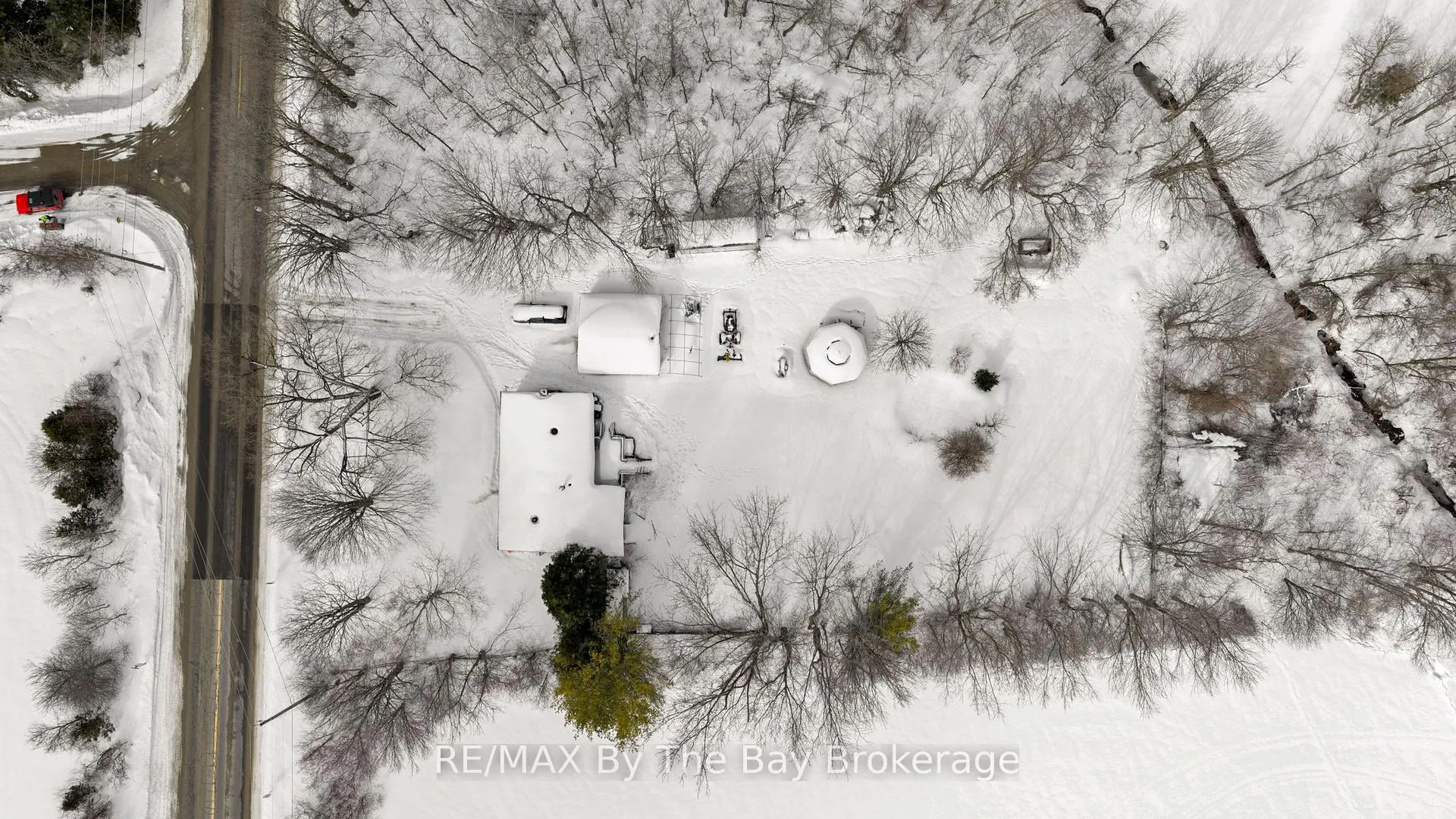 Photo 27 of 1781 Klondike Park Road, Wasaga Beach — HOMEH