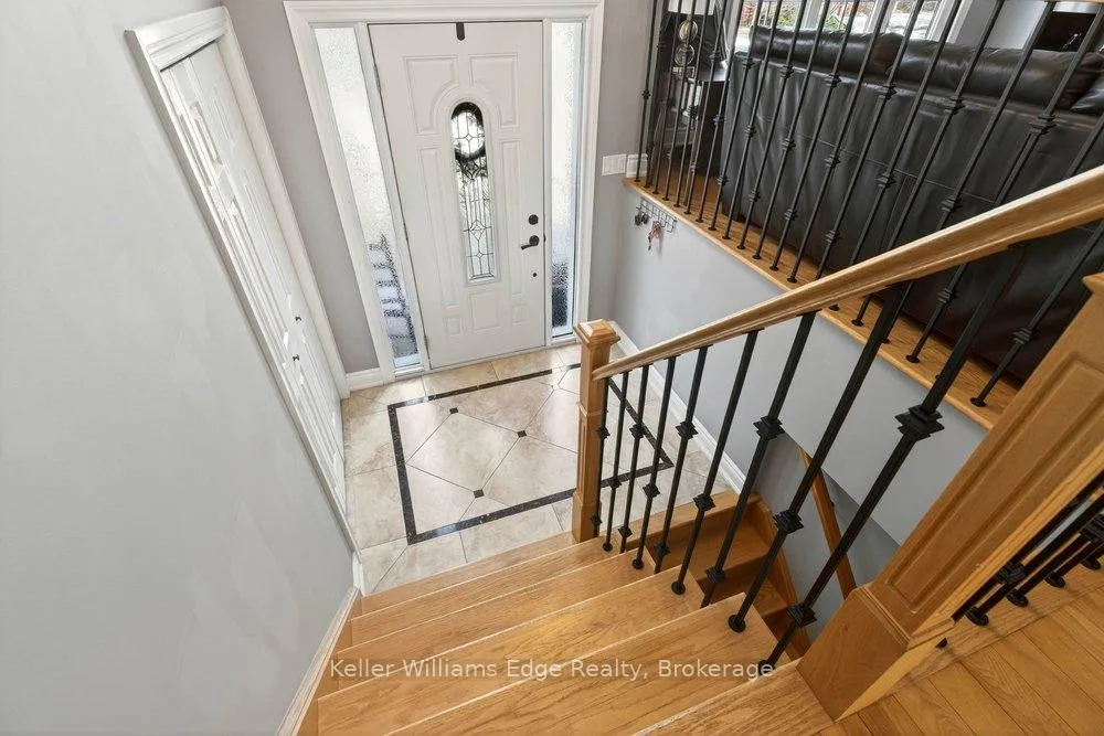 Photo 5 of 2152 Cleaver Avenue, Burlington, Headon — HOMEH