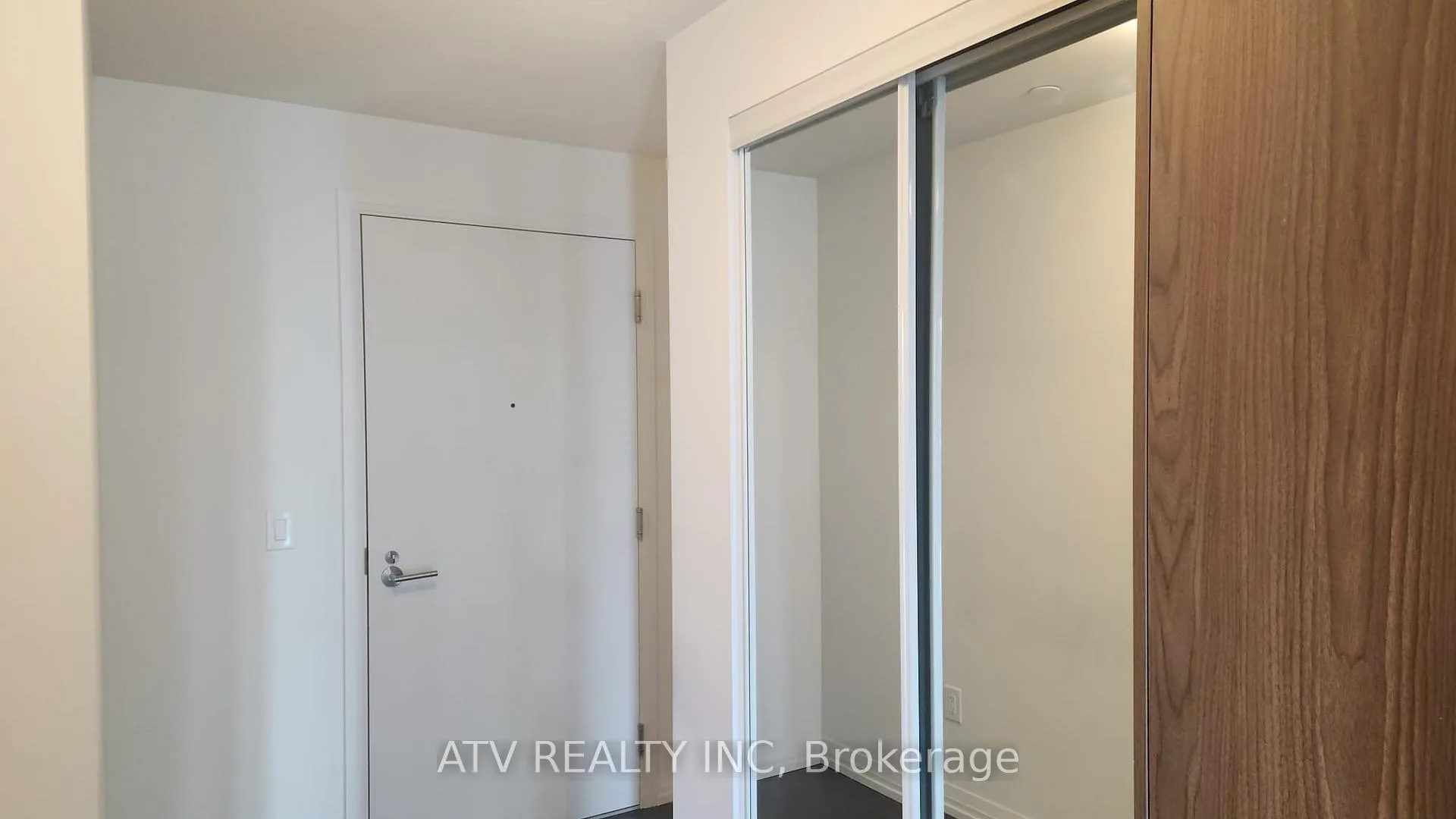 Photo 12 of Unit 4822, 28 Widmer Street, Toronto, Waterfront Communities — HOMEH