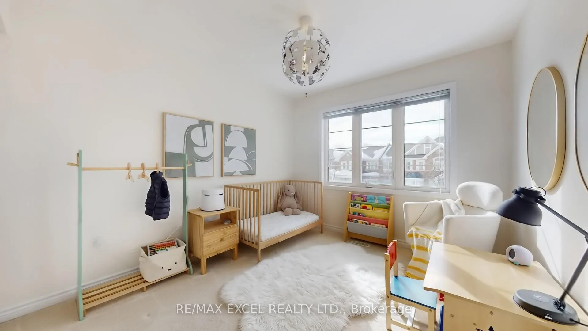 Photo 35 of 350 Thomas Phillips Drive, Aurora, Rural Aurora — HOMEH