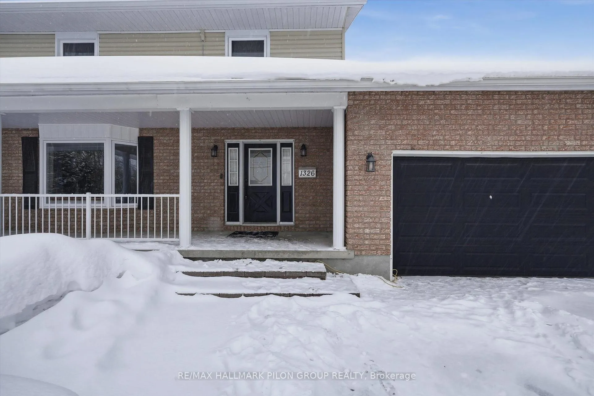 Photo 2 of 1326 Dussere Street, Ottawa, Convent Glen South — HOMEH