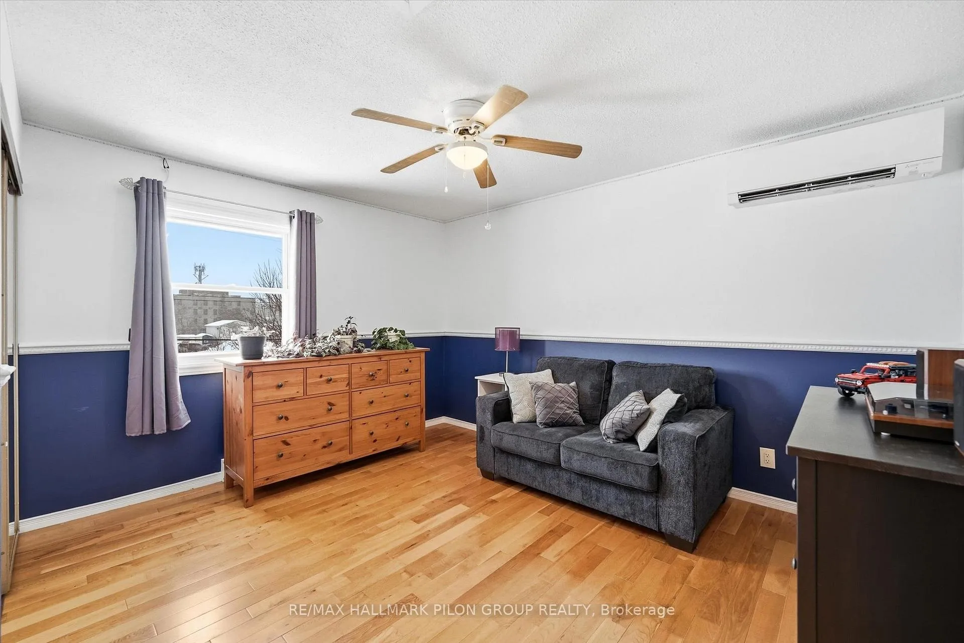 Photo 19 of 1326 Dussere Street, Ottawa, Convent Glen South — HOMEH