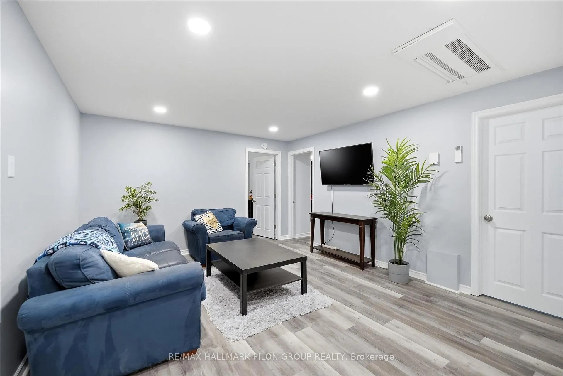 Photo 22 of 1326 Dussere Street, Ottawa, Convent Glen South — HOMEH