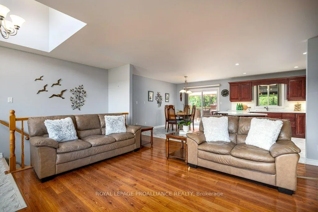 Photo 13 of 2 Stonegate Crescent, Quinte West, Frankford Ward — HOMEH