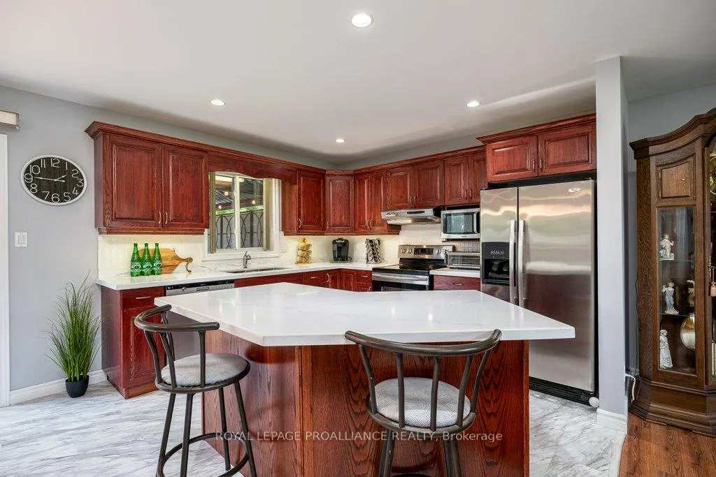 Photo 14 of 2 Stonegate Crescent, Quinte West, Frankford Ward — HOMEH