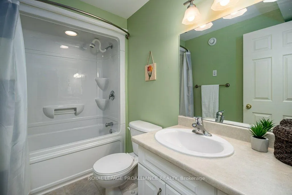 Photo 31 of 2 Stonegate Crescent, Quinte West, Frankford Ward — HOMEH
