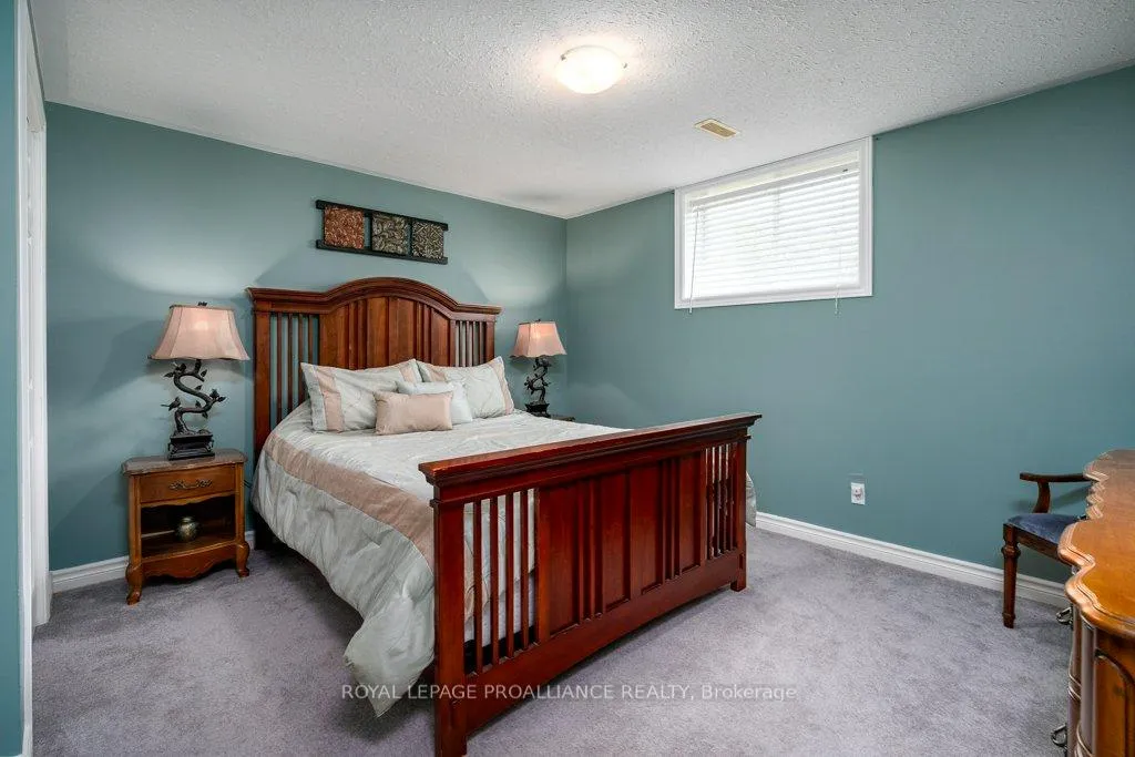 Photo 33 of 2 Stonegate Crescent, Quinte West, Frankford Ward — HOMEH