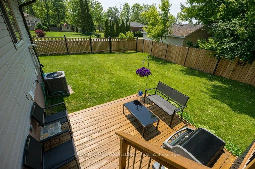 Photo 43 of 2 Stonegate Crescent, Quinte West, Frankford Ward — HOMEH