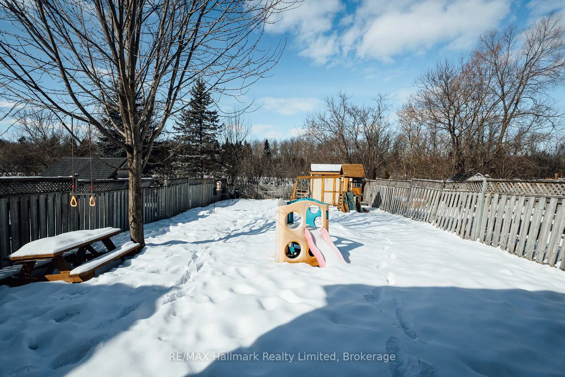 Photo 6 of 53 Hewitt Lane, Guelph, Willow West/Sugarbush/West Acres — HOMEH
