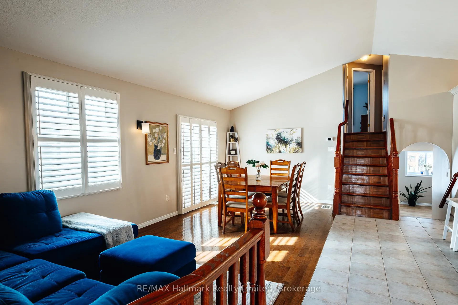 Photo 13 of 53 Hewitt Lane, Guelph, Willow West/Sugarbush/West Acres — HOMEH
