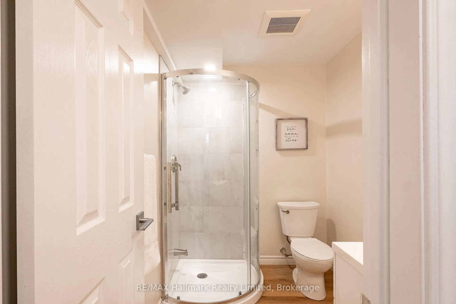Photo 32 of 53 Hewitt Lane, Guelph, Willow West/Sugarbush/West Acres — HOMEH