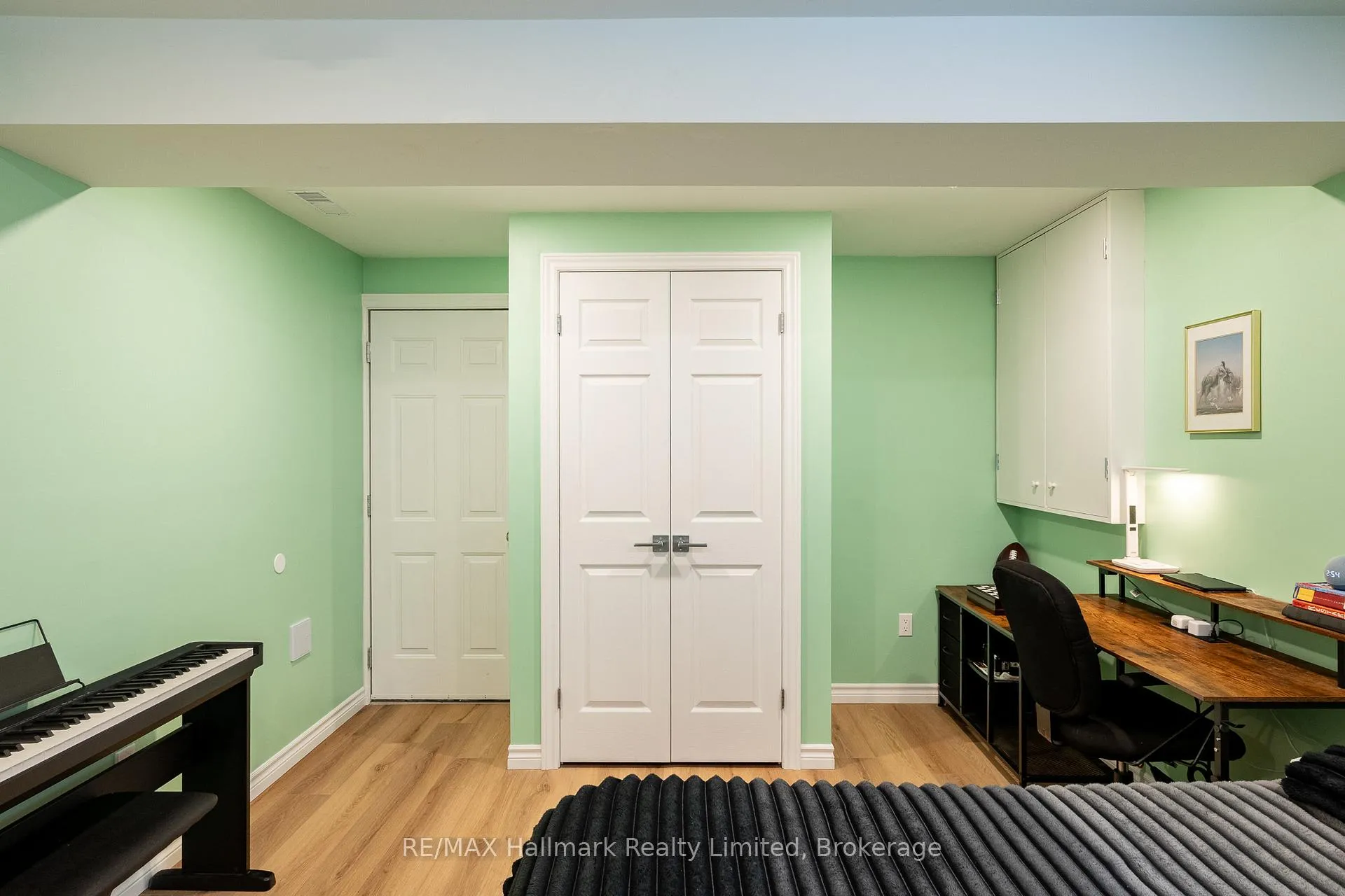 Photo 34 of 53 Hewitt Lane, Guelph, Willow West/Sugarbush/West Acres — HOMEH