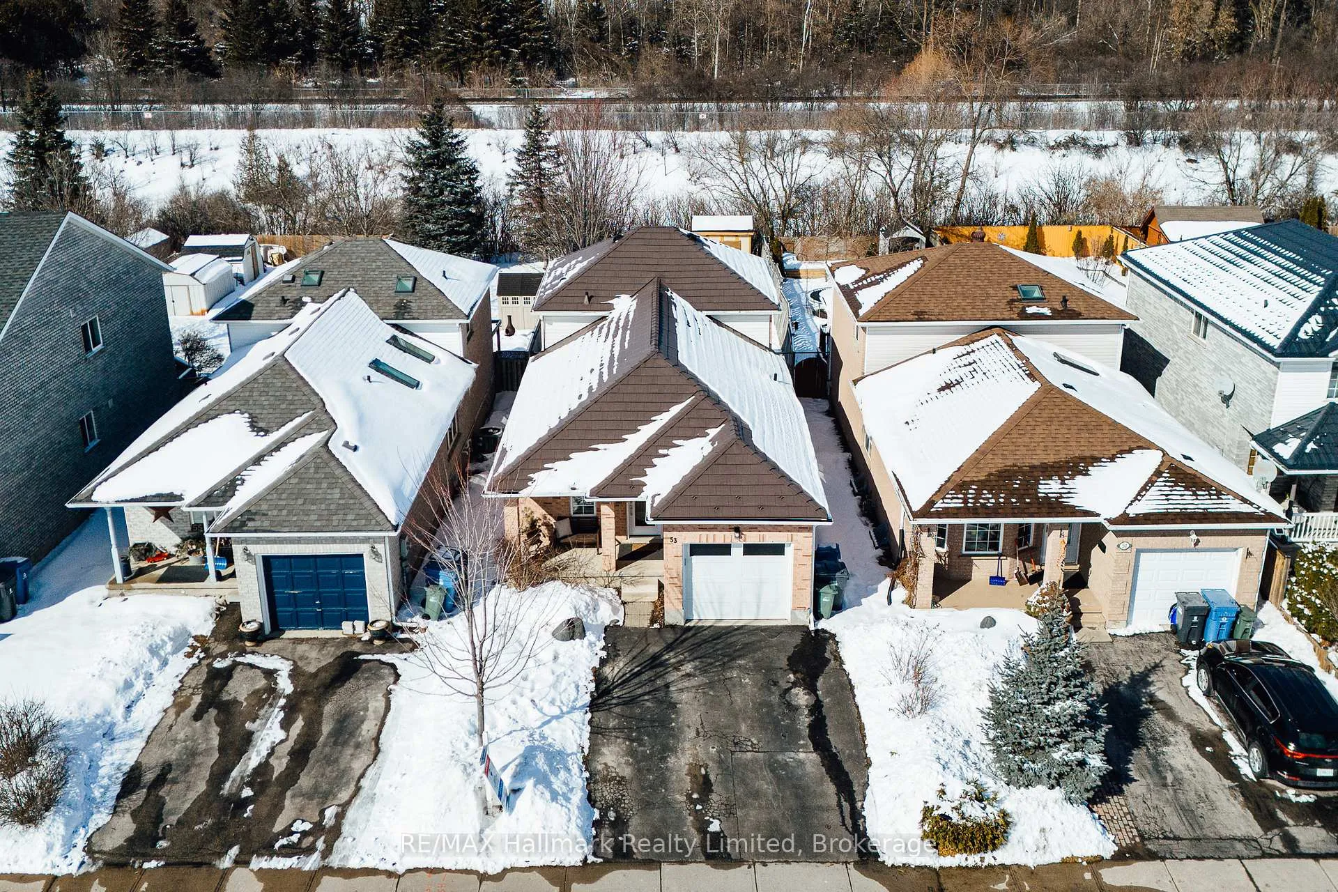 Photo 43 of 53 Hewitt Lane, Guelph, Willow West/Sugarbush/West Acres — HOMEH
