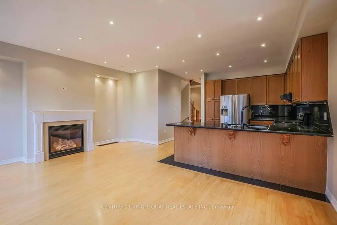 Photo 13 of 10518 Victoria Square Boulevard, Markham, Cathedraltown — HOMEH