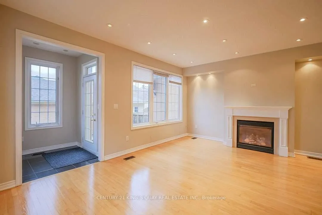 Photo 15 of 10518 Victoria Square Boulevard, Markham, Cathedraltown — HOMEH