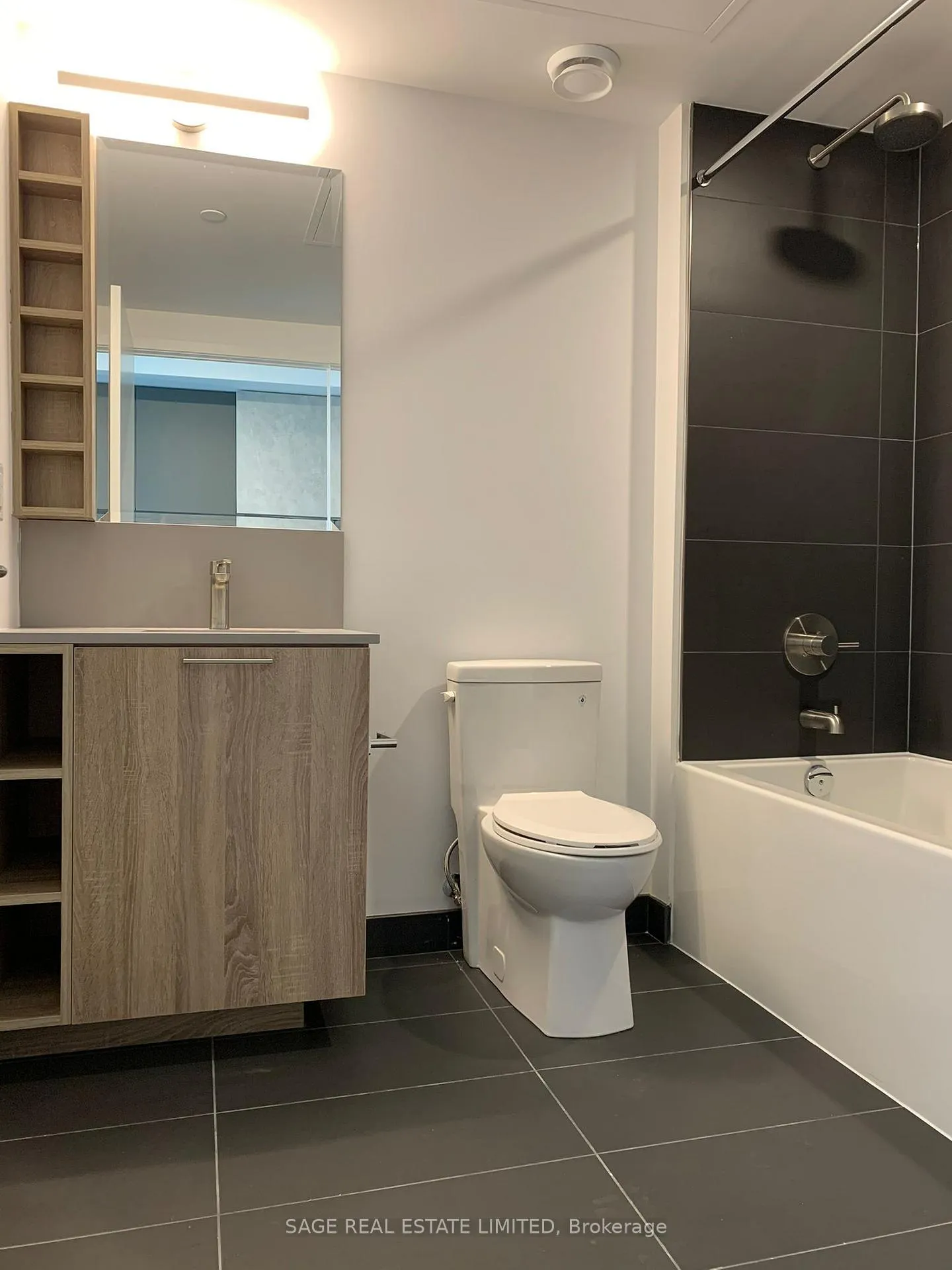 Photo 10 of Unit 3122, 19 Western Battery Road, Toronto, Niagara — HOMEH