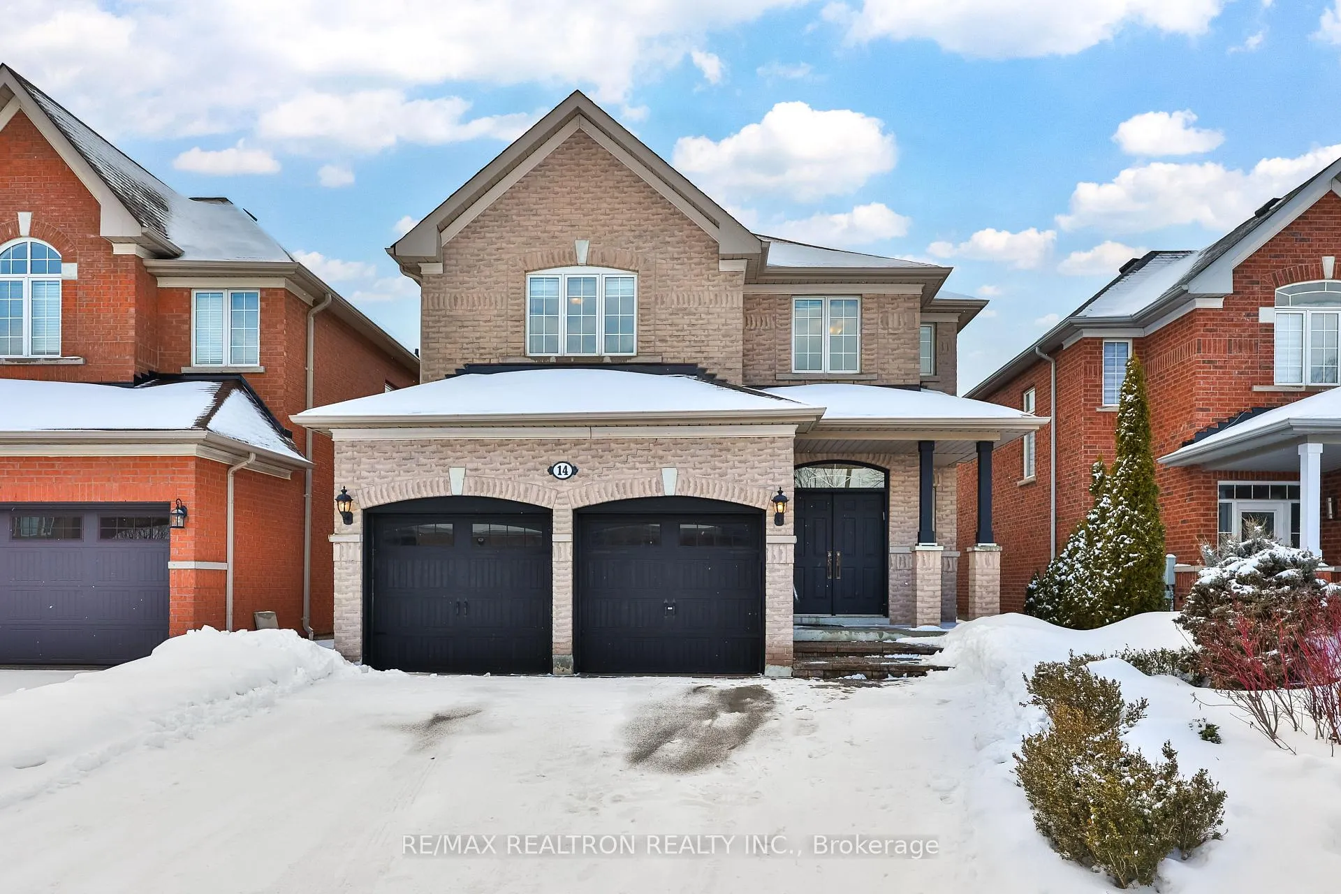 Front of 14 Daphnia Drive