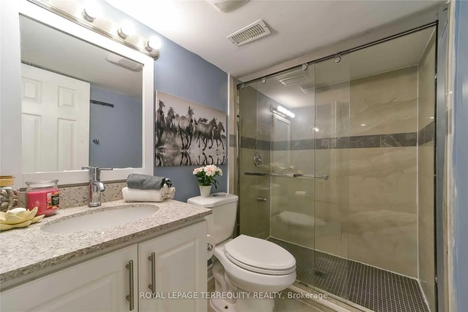 Photo 12 of Unit Main Floor, 290 Gliddon Avenue, Oshawa, Central — HOMEH