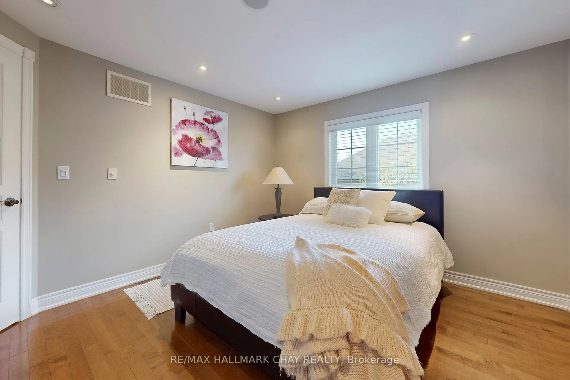 Photo 22 of 1069 Booth Avenue, Innisfil, Alcona — HOMEH