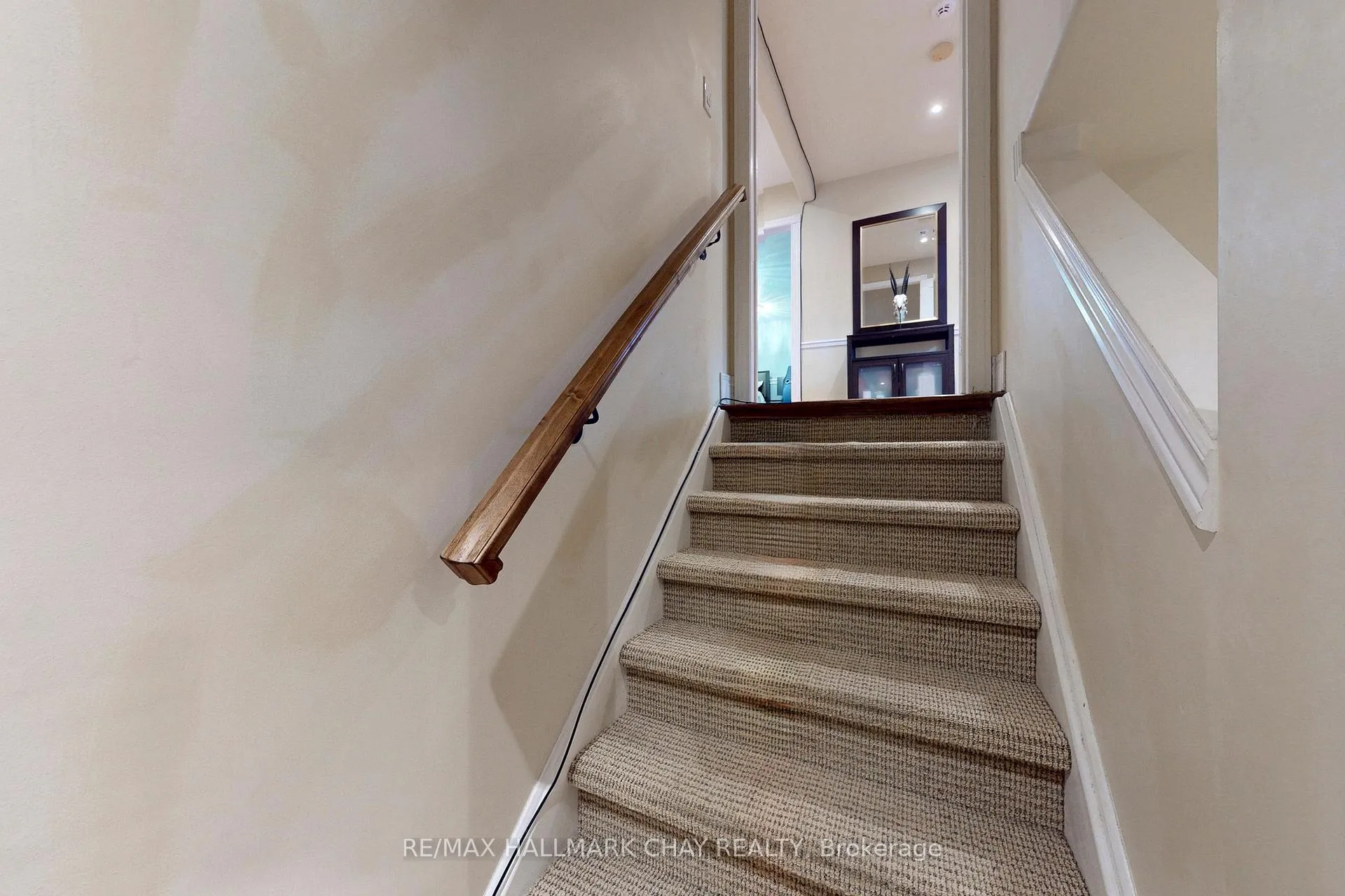 Photo 32 of 1069 Booth Avenue, Innisfil, Alcona — HOMEH