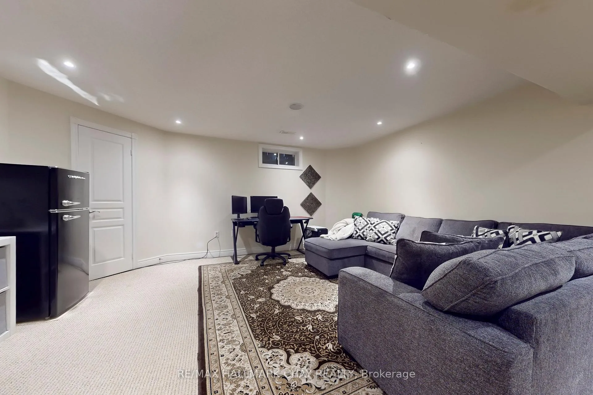 Photo 34 of 1069 Booth Avenue, Innisfil, Alcona — HOMEH