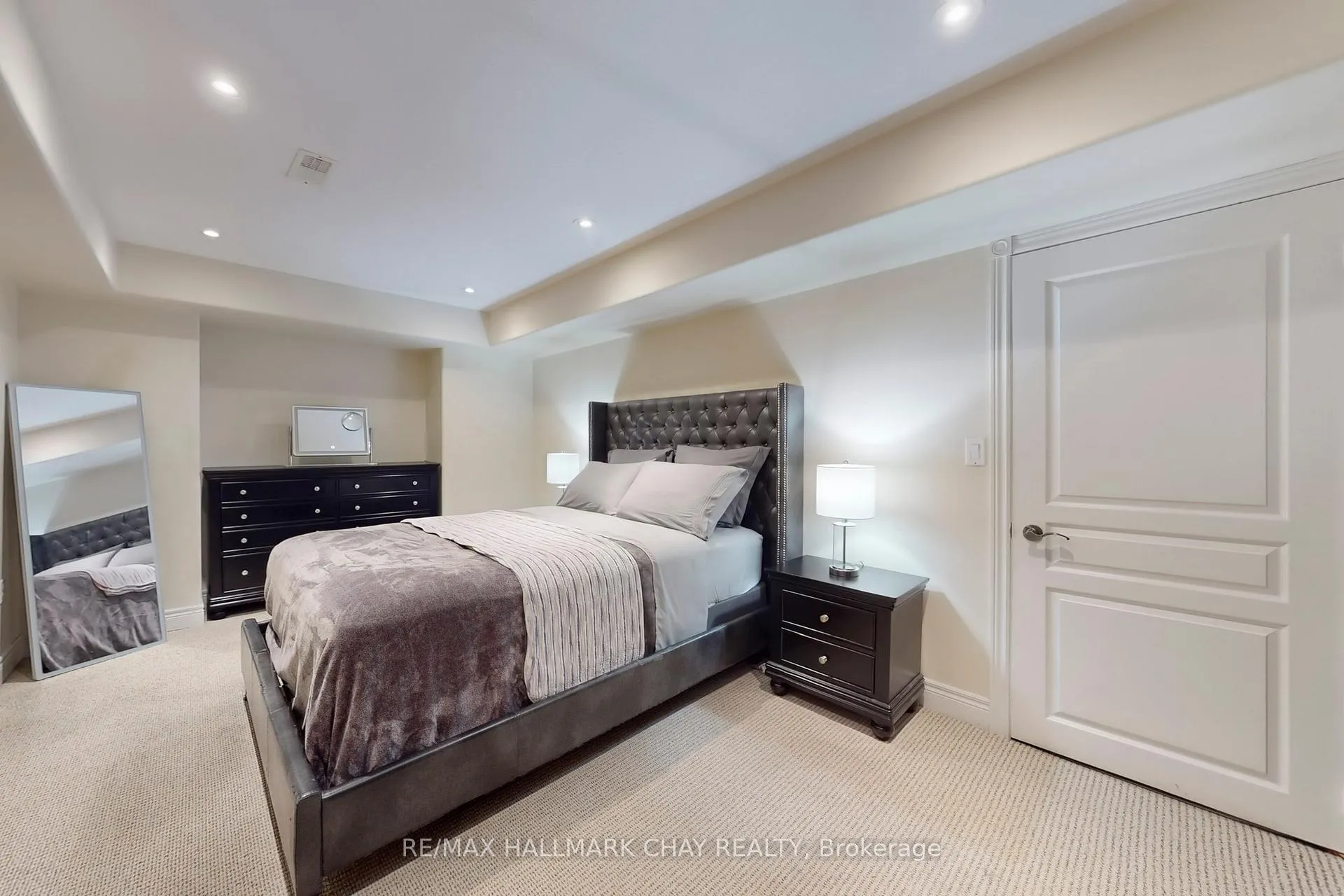 Photo 36 of 1069 Booth Avenue, Innisfil, Alcona — HOMEH
