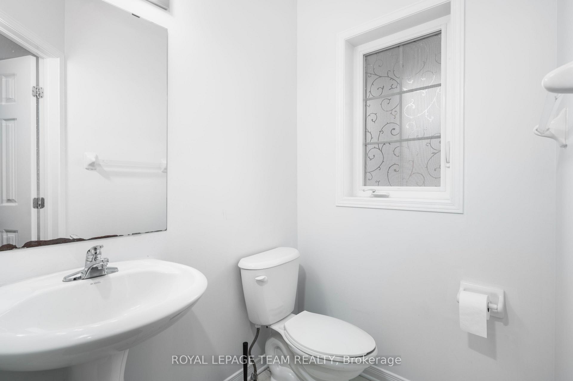 Photo 4 of 280 Macoun Circle, Ottawa, Hunt Club Park/Greenboro — HOMEH