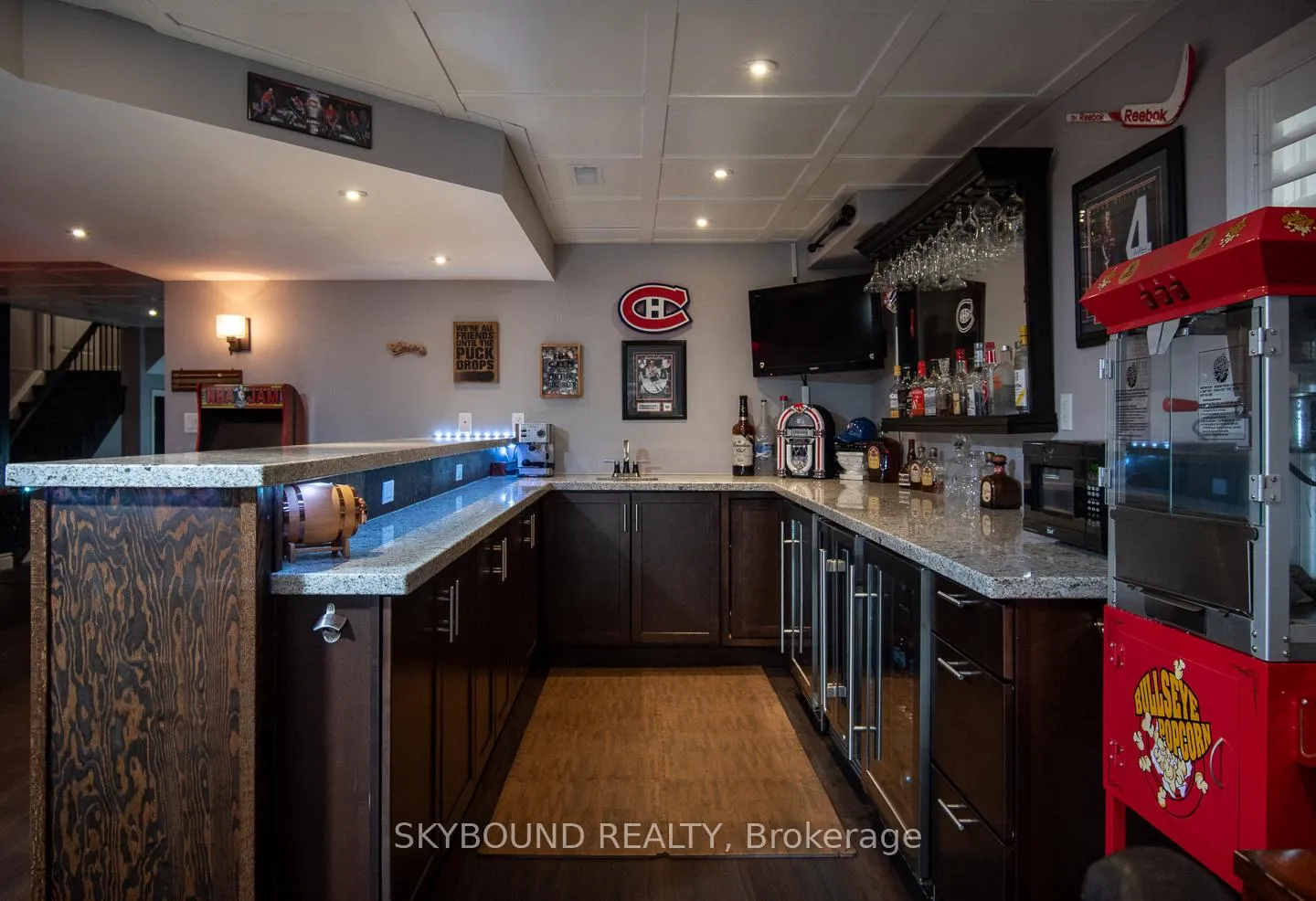 Photo 31 of 38 Silver Pond Drive, Halton Hills, Georgetown — HOMEH