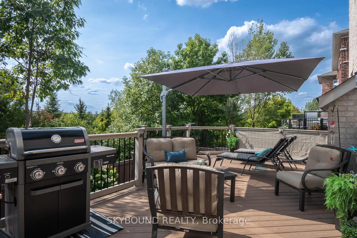 Photo 33 of 38 Silver Pond Drive, Halton Hills, Georgetown — HOMEH