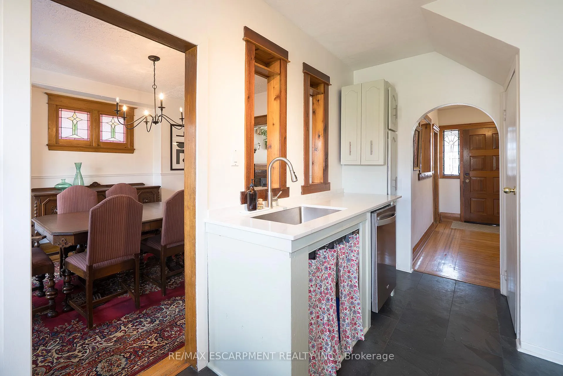 Photo 10 of 35 Rutherford Avenue, Hamilton, St. Clair — HOMEH