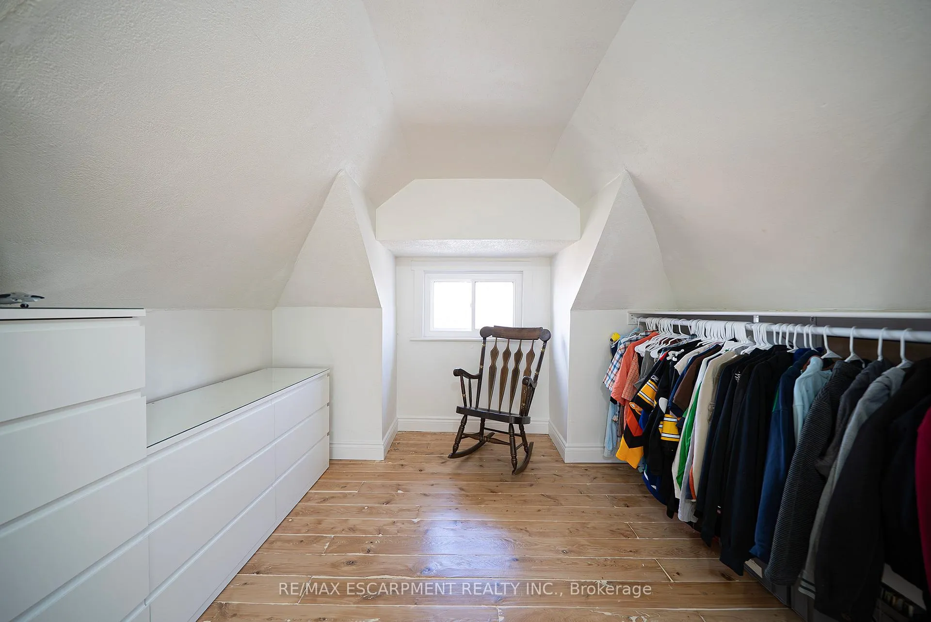 Photo 26 of 35 Rutherford Avenue, Hamilton, St. Clair — HOMEH