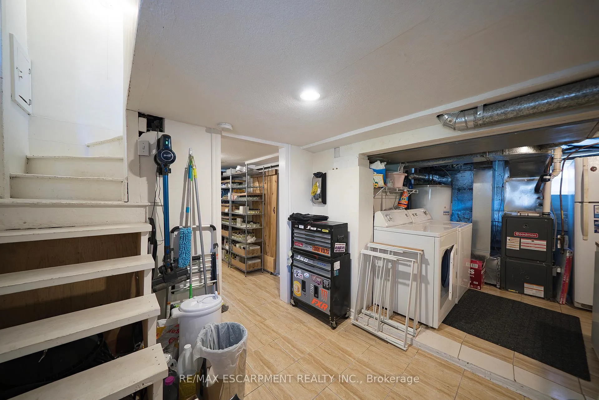 Photo 31 of 35 Rutherford Avenue, Hamilton, St. Clair — HOMEH