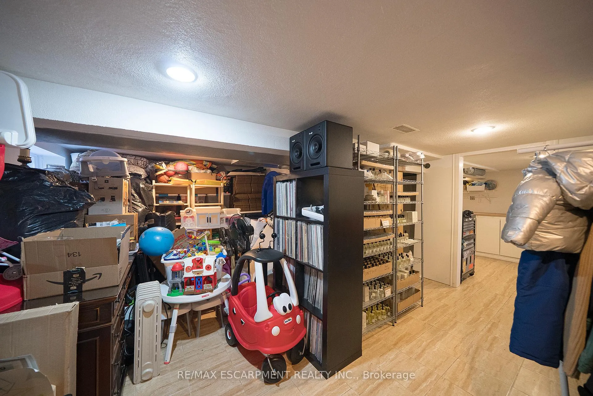 Photo 35 of 35 Rutherford Avenue, Hamilton, St. Clair — HOMEH