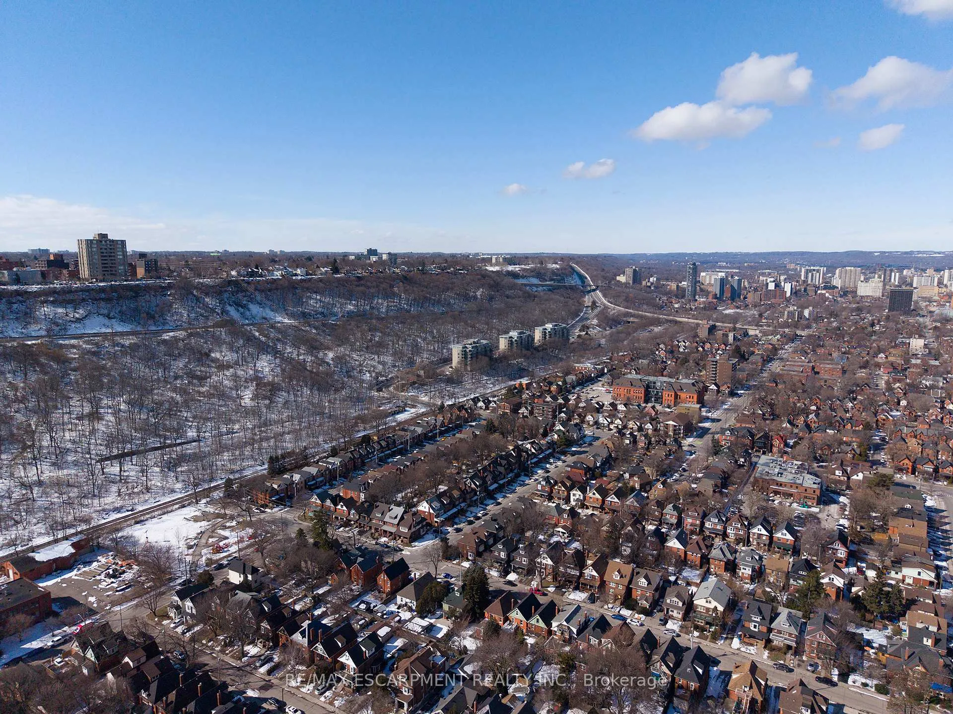 Photo 41 of 35 Rutherford Avenue, Hamilton, St. Clair — HOMEH