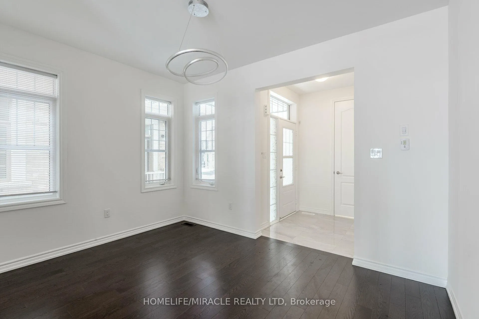 Photo 7 of 28 Faders Drive, Brampton, Northwest Brampton — HOMEH