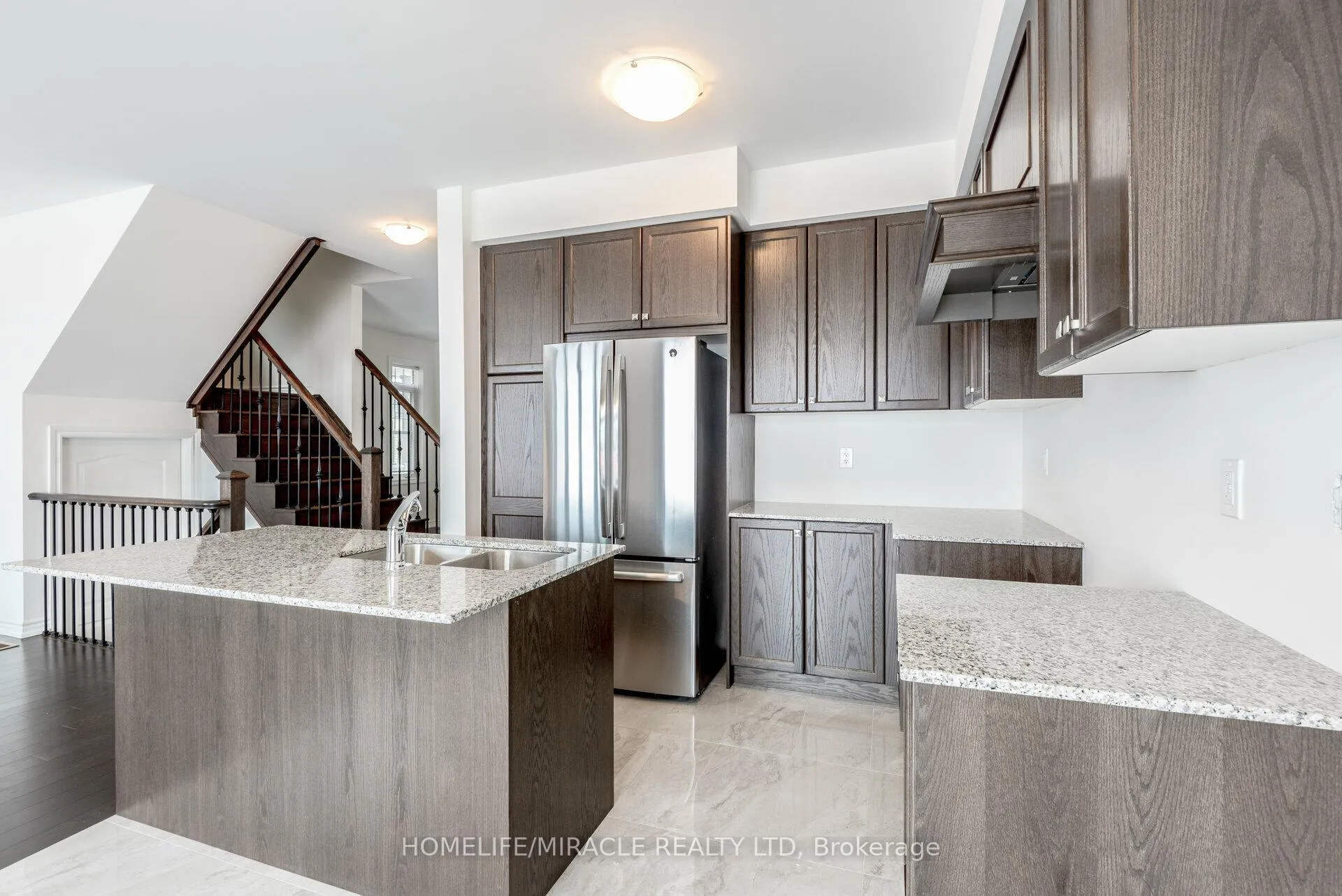 Photo 16 of 28 Faders Drive, Brampton, Northwest Brampton — HOMEH