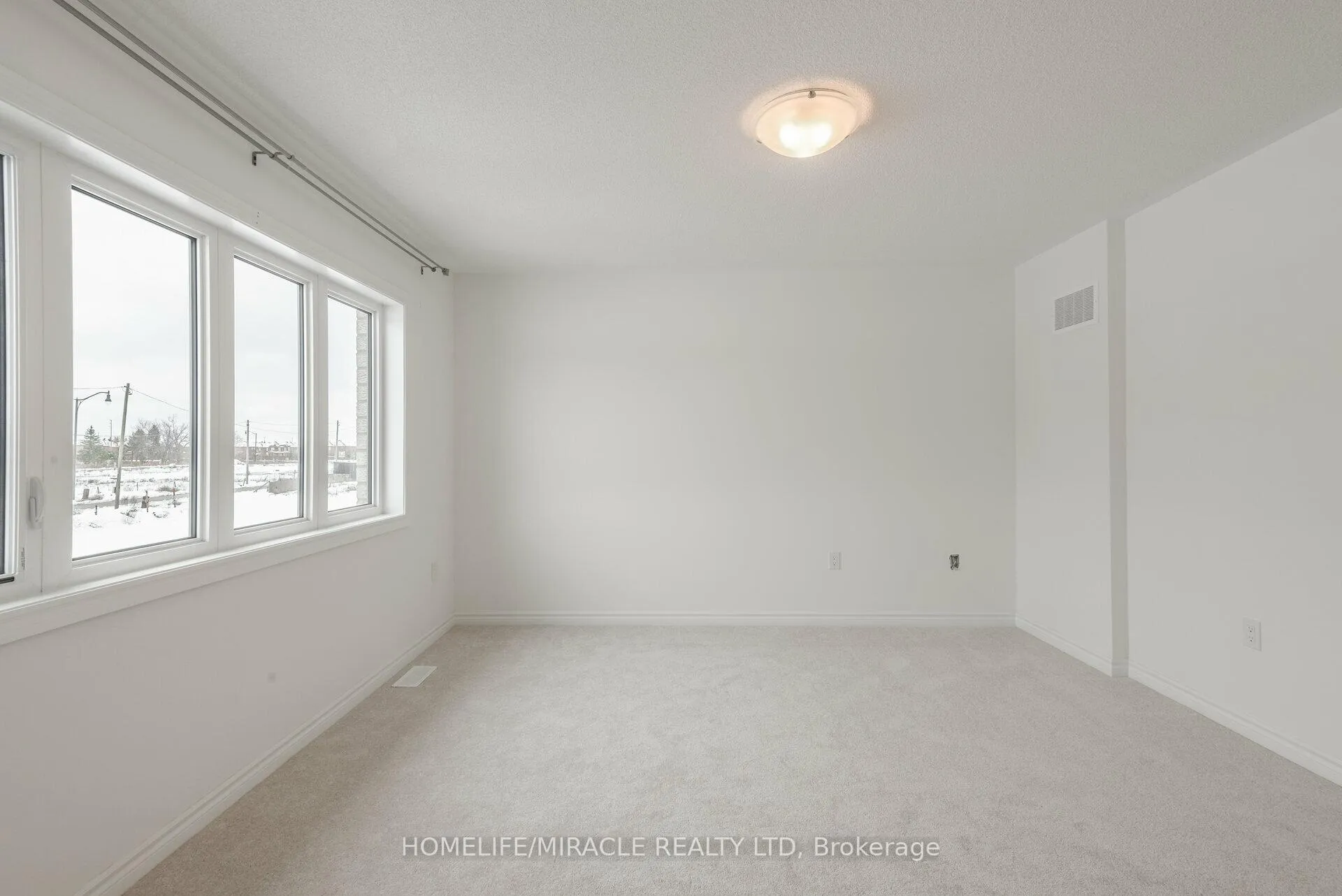 Photo 25 of 28 Faders Drive, Brampton, Northwest Brampton — HOMEH
