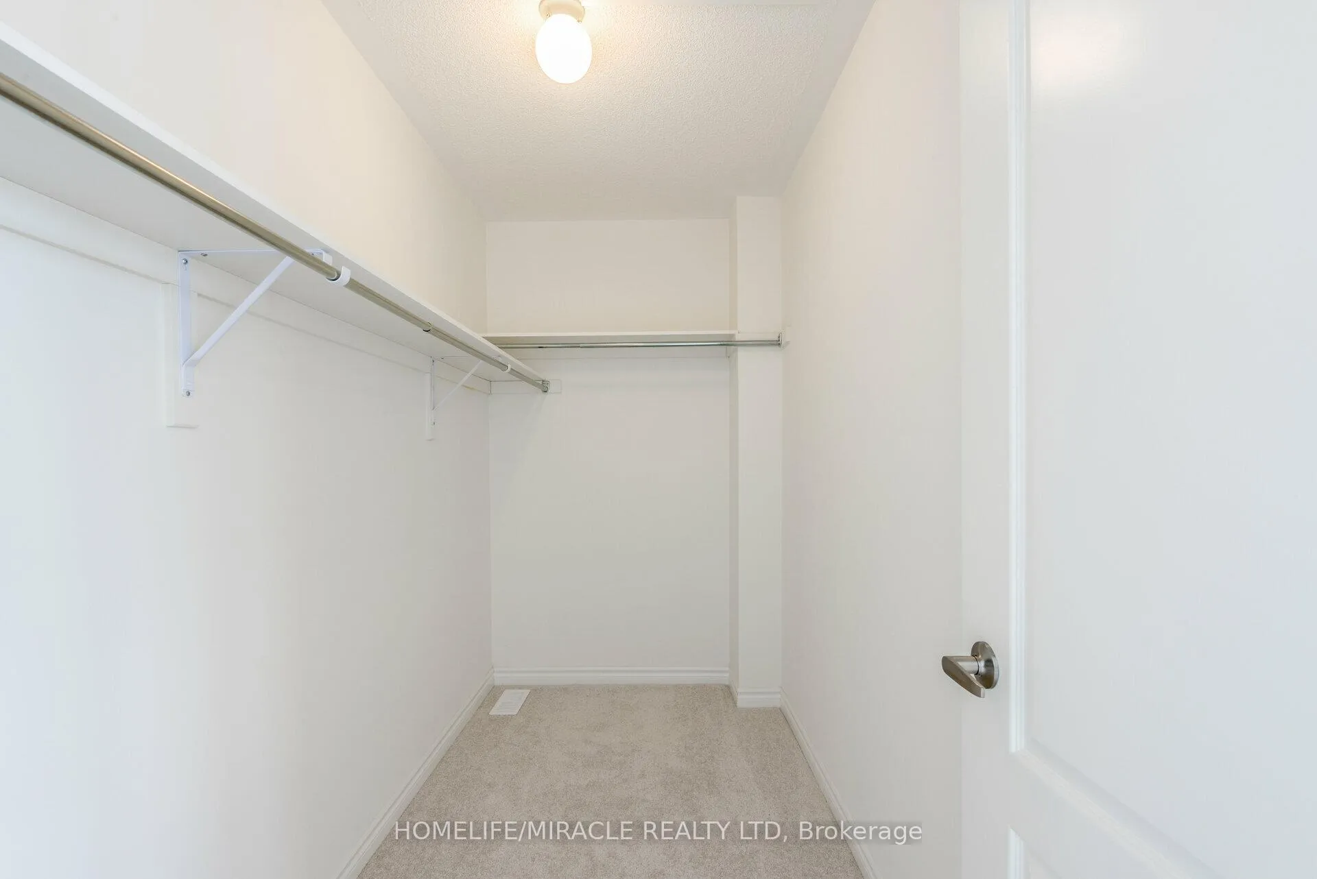 Photo 26 of 28 Faders Drive, Brampton, Northwest Brampton — HOMEH