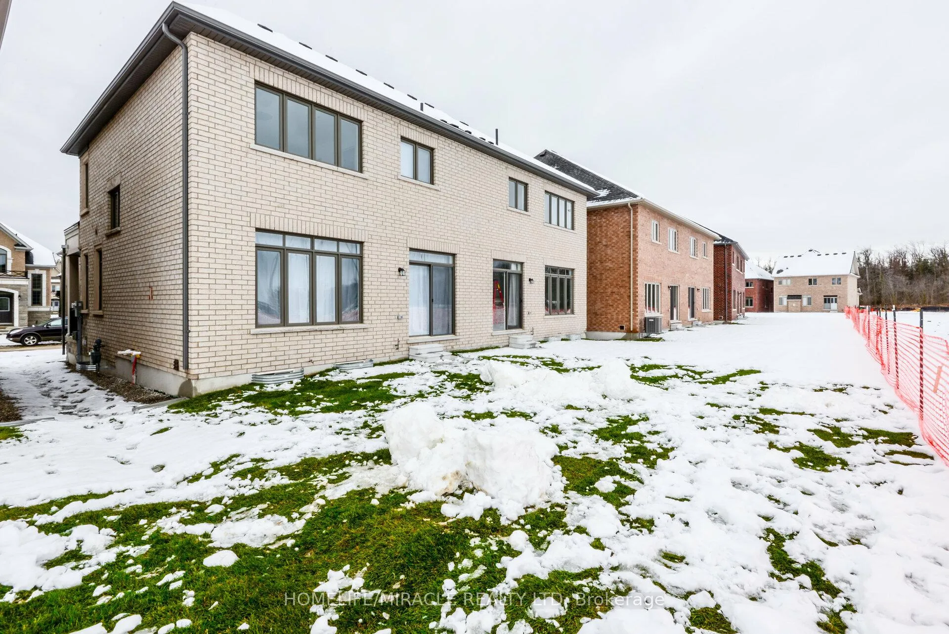 Photo 39 of 28 Faders Drive, Brampton, Northwest Brampton — HOMEH