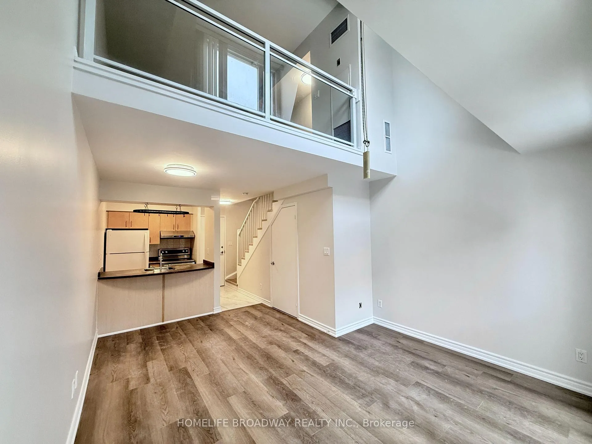Photo 5 of Unit 406, 119 Merton Street, Toronto, Mount Pleasant West — HOMEH