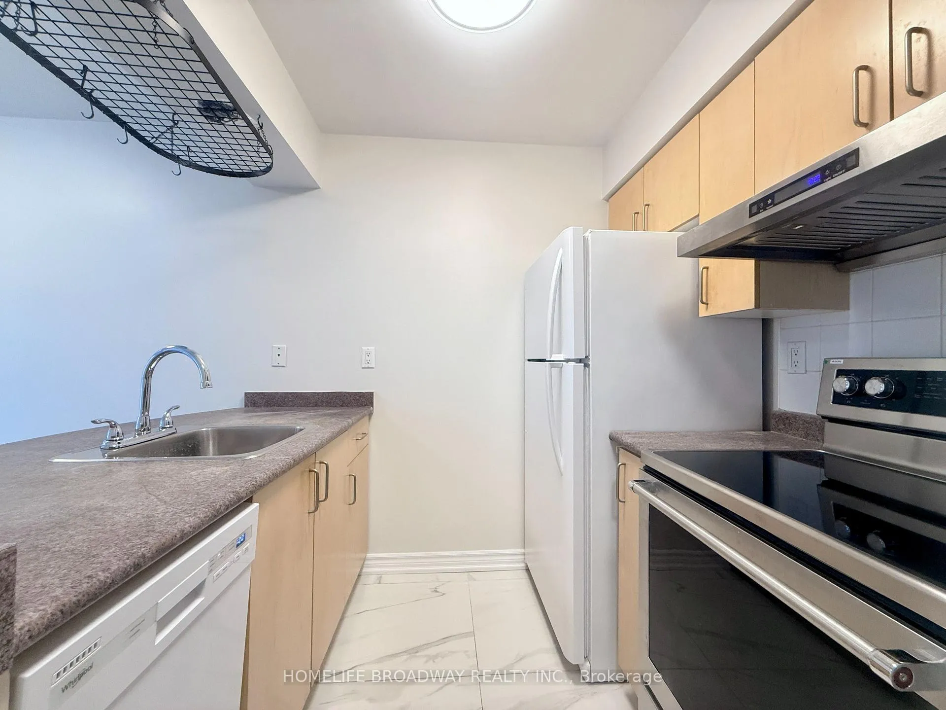 Photo 12 of Unit 406, 119 Merton Street, Toronto, Mount Pleasant West — HOMEH