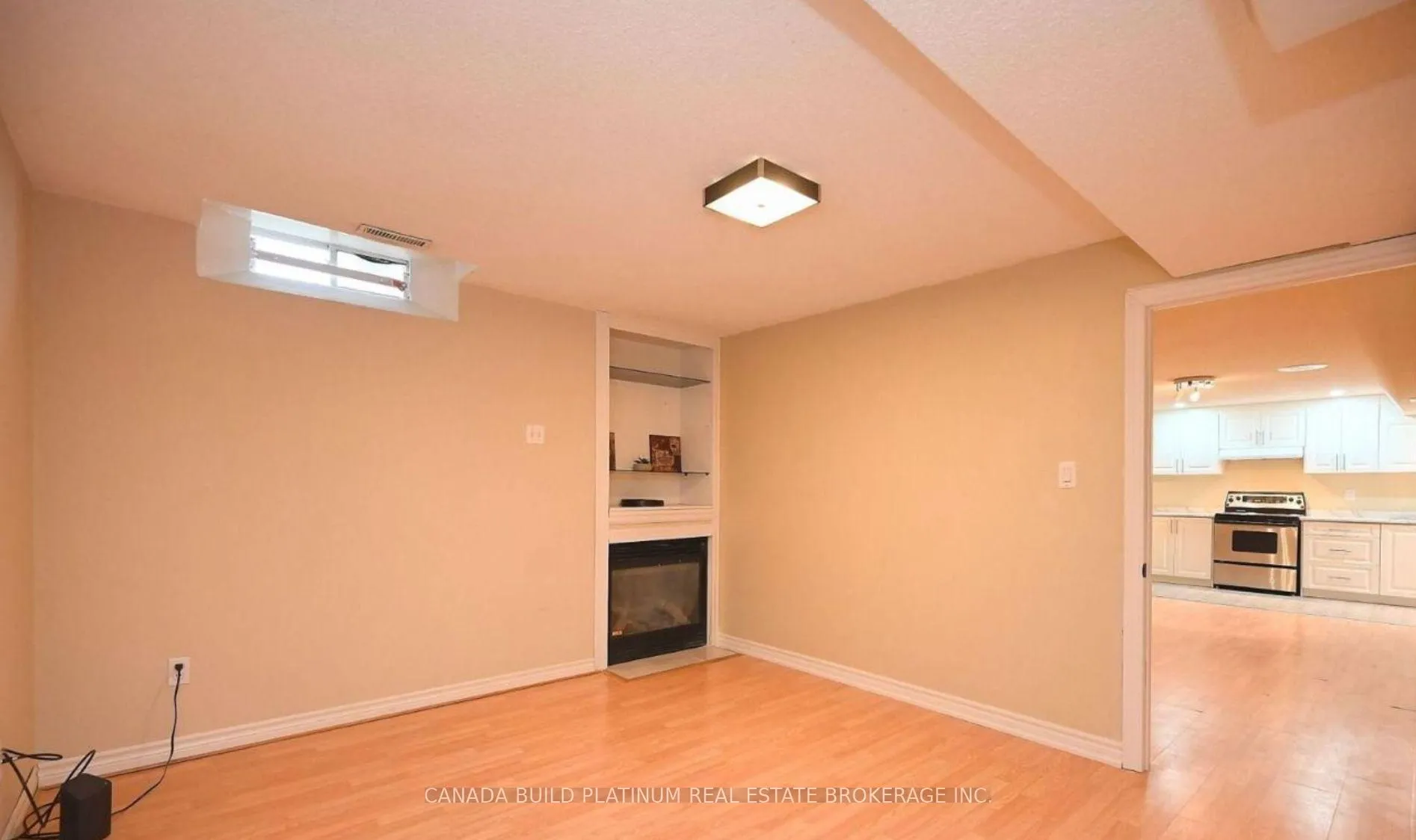 Photo 3 of 27 Sparta Drive N, Brampton, Vales of Castlemore — HOMEH