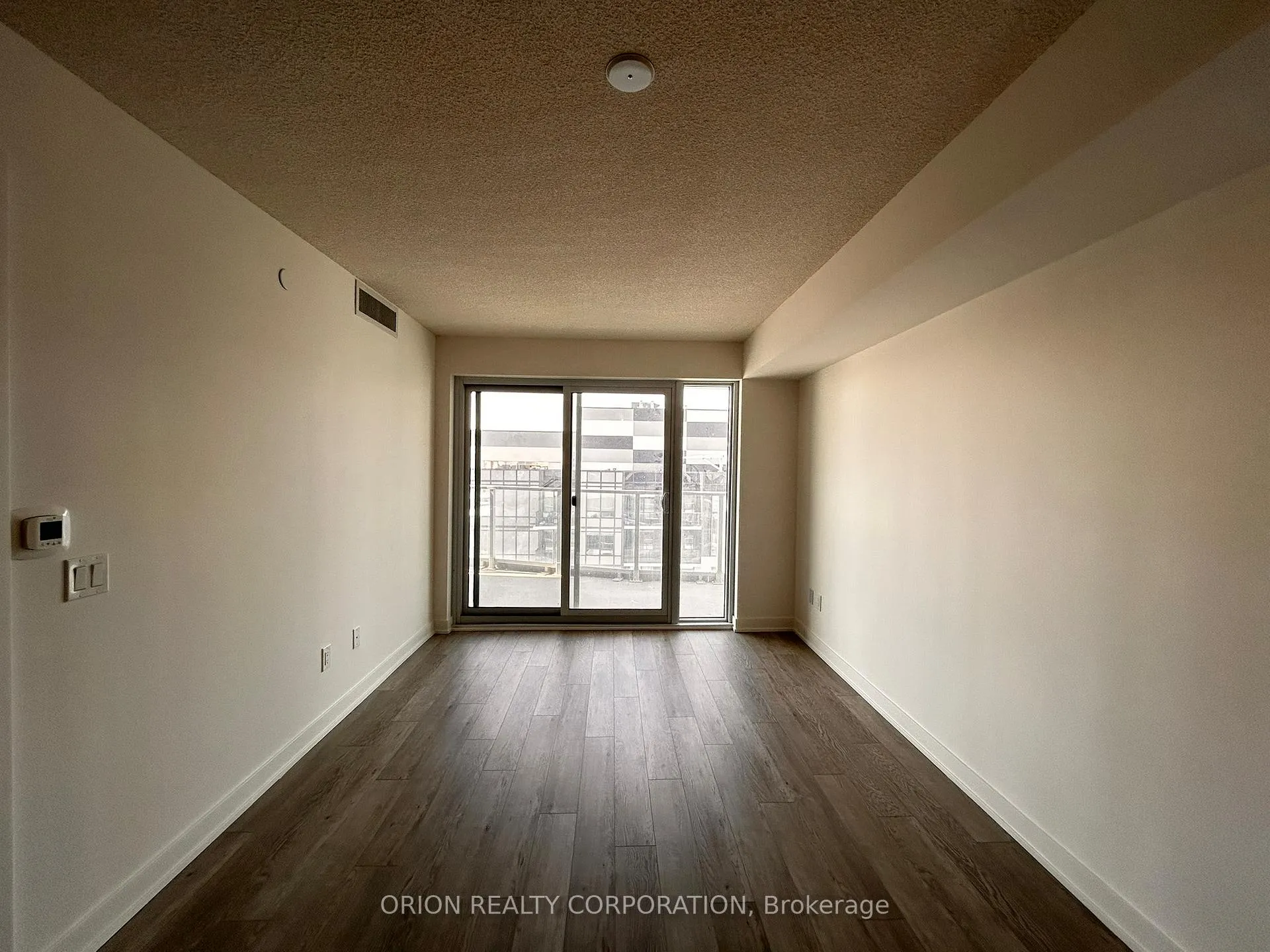 Photo 7 of Unit 1709, 1010 Sandy Beach Road, Pickering, Bay Ridges — HOMEH